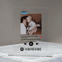 Carica l'immagine nel visualizzatore di Gallery, Targa "Papà" con base e codice spotify con foto personalizzabile 15cm x 20cm