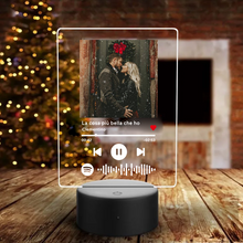 Carica l'immagine nel visualizzatore di Gallery, Targa con base a led e codice spotify con foto personalizzabile 15cm x 20cm