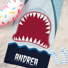 Carica l'immagine nel visualizzatore di Gallery, Telo mare "Shark" con nome personalizzabile