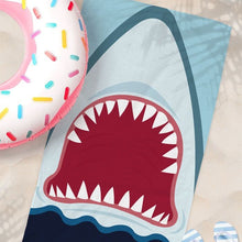 Carica l'immagine nel visualizzatore di Gallery, Telo mare "Shark" con nome personalizzabile