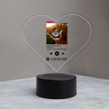 Carica l'immagine nel visualizzatore di Gallery, Targa"Mamma" a forma di cuore con base a led e codice spotify con foto personalizzabile 15cm x 18 cm
