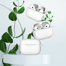 Carica l'immagine nel visualizzatore di Gallery, Custodia Bianca Airpods pro protection con gancio