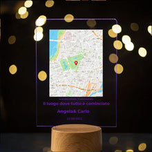 Carica l'immagine nel visualizzatore di Gallery, Targa base effetto legno con mappa personalizzabile
