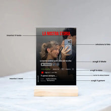 Carica l&#39;immagine nel visualizzatore di Gallery, Targa Netflix  con base in legno 10x15 personalizzabile
