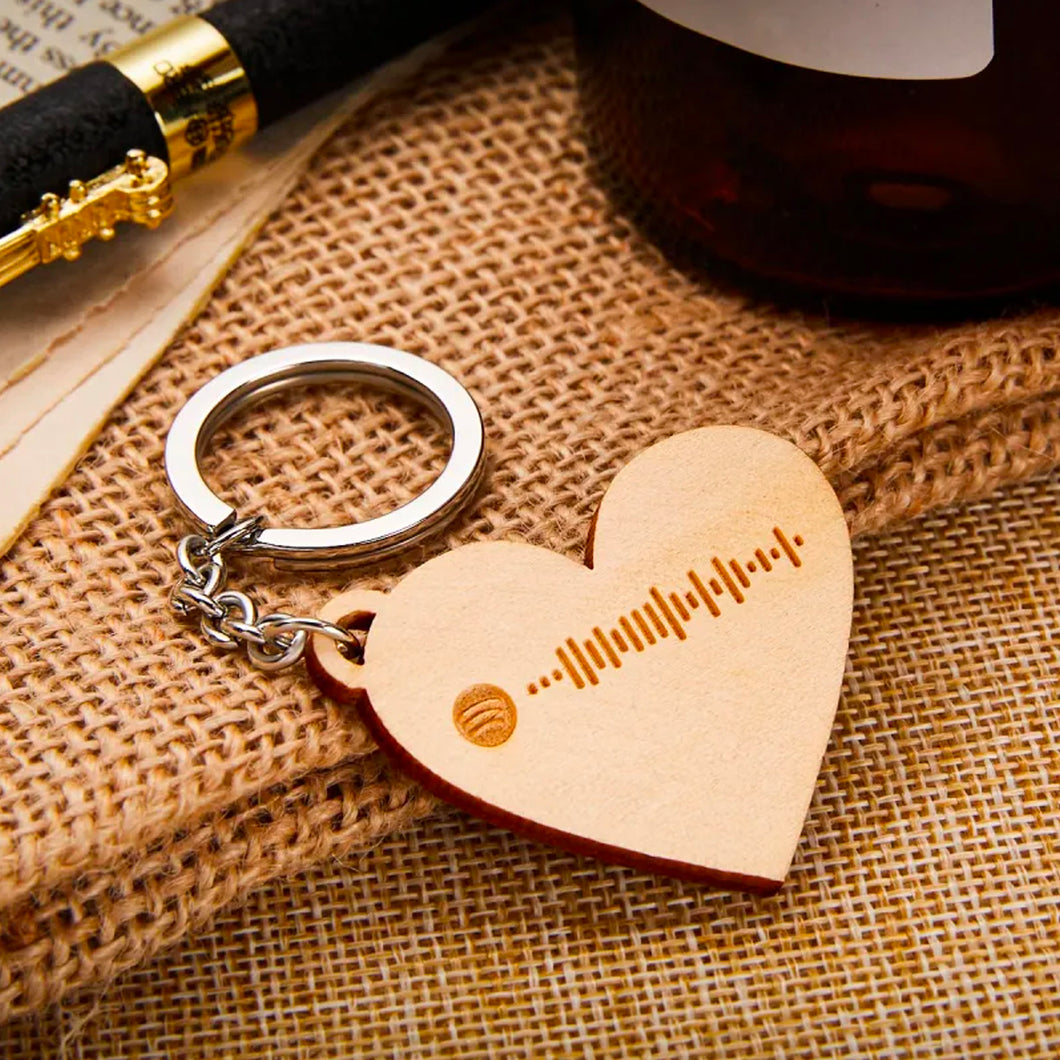 Portachiavi in legno a forma di cuore con codice spotify personalizzabile 5cm x 4cm