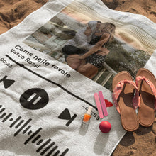 Carica l'immagine nel visualizzatore di Gallery, Telo mare 160cm x 200cm con codice spotify e foto personalizzabile