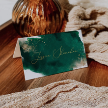 Carica l'immagine nel visualizzatore di Gallery, Segnaposto smeraldo Laurea personalizzabile