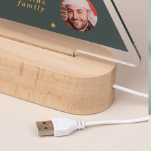Carica l'immagine nel visualizzatore di Gallery, Targa "Christmas" a forma di albero con base in legno a led personalizzabile