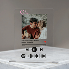 Carica l'immagine nel visualizzatore di Gallery, Targa "Love" con base e codice spotify con foto personalizzabile 15cm x 20cm