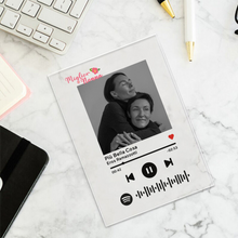 Carica l'immagine nel visualizzatore di Gallery, Targa "Nonna" con codice spotify e foto personalizzabile 15cm x 20cm
