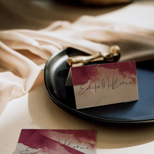 Carica l'immagine nel visualizzatore di Gallery, Segnaposto bordeaux sfumato Laurea personalizzabile