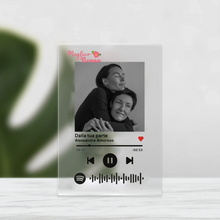 Carica l'immagine nel visualizzatore di Gallery, Targa "Nonna" con codice spotify e foto personalizzabile 10cm x 15cm