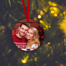 Carica l'immagine nel visualizzatore di Gallery, Decoro Merry Christmas nero tondo con codice Spotify e foto personalizzabile