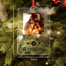 Carica l'immagine nel visualizzatore di Gallery, Decoro con codice Spotify e foto personalizzabile 8,5cm x 5,5cm