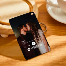Carica l'immagine nel visualizzatore di Gallery, Portachiavi FullFoto con codice Spotify e foto personalizzabile 8,5 x 5,5 cm
