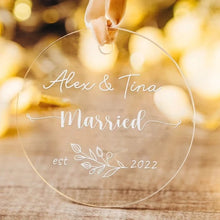 Carica l'immagine nel visualizzatore di Gallery, Segnaposto tondo "Married" personalizzabile