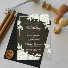 Carica l'immagine nel visualizzatore di Gallery, Inviti di nozze in plexiglass "Nelle Favole" personalizzabili