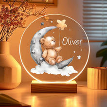 Carica l'immagine nel visualizzatore di Gallery, Targa tonda con base in legno a led "Orso" personalizzabile