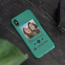 Carica l'immagine nel visualizzatore di Gallery, Cover verde militare con codice spotify e foto personalizzabile
