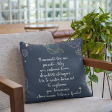 Carica l'immagine nel visualizzatore di Gallery, Cuscino 40x40 Nascita Bimbo personalizzabile