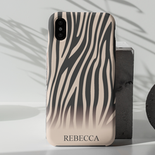Carica l'immagine nel visualizzatore di Gallery, Cover Protection "Zebrata" con nome personalizzabile