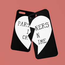 Carica l'immagine nel visualizzatore di Gallery, Coppia di Cover protection nera "Partners In Crime"