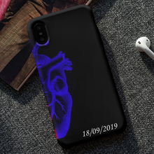 Carica l'immagine nel visualizzatore di Gallery, Coppia di Cover protection nera "Cuore Anatomico" personalizzabile