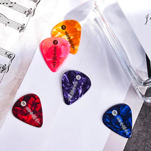 Carica l'immagine nel visualizzatore di Gallery, Plettro chitarra marmo colorato con codice Spotify personalizzabile