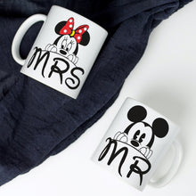 Carica l'immagine nel visualizzatore di Gallery, Coppia di Tazze "Mr&Mrs"