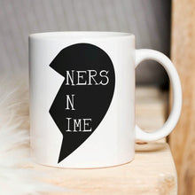 Carica l'immagine nel visualizzatore di Gallery, Coppia di Tazze "Partners in Crime"