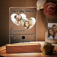Carica l'immagine nel visualizzatore di Gallery, Targa "Love you" con base in legno a led e codice spotify 15cmx20cm personalizzabile