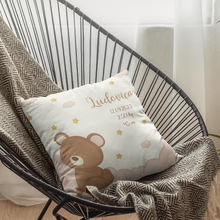 Carica l'immagine nel visualizzatore di Gallery, Cuscino 40x40 Nascita Bimba "Orsetto" personalizzabile