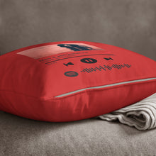 Carica l&#39;immagine nel visualizzatore di Gallery, Cuscino rosso con codice spotify e foto personalizzabile 40 cm x 40 cm
