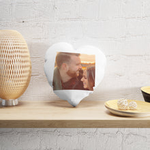 Carica l'immagine nel visualizzatore di Gallery, Cuscino a forma di cuore 35x35cm personalizzabile