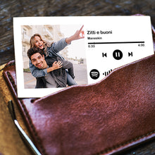 Carica l'immagine nel visualizzatore di Gallery, Card bianca da portafogli con codice spotify e foto personalizzabile 8,5x5,5