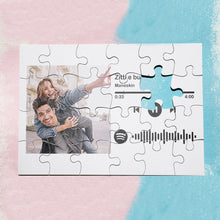Carica l'immagine nel visualizzatore di Gallery, Puzzle bianco orizzontale con codice spotify e foto personalizzabile 30cm x 20cm