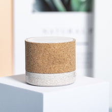 Carica l'immagine nel visualizzatore di Gallery, Altoparlante Bluetooth in bambù