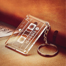 Carica l'immagine nel visualizzatore di Gallery, Portachiavi cassetta con codice spotify personalizzabile