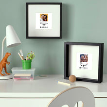 Carica l'immagine nel visualizzatore di Gallery, Quadro con codice spotify e foto personalizzabile 25x25cm