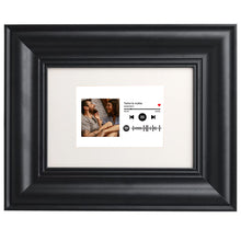 Carica l'immagine nel visualizzatore di Gallery, Quadro con codice spotify e foto personalizzabile 21x30cm