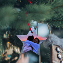 Carica l'immagine nel visualizzatore di Gallery, Decoro Stella in legno con foto o dedica personalizzabile