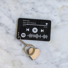 Carica l'immagine nel visualizzatore di Gallery, Portachiavi nero con codice Spotify personalizzabile 8,5cm x 5,5,cm
