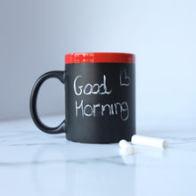Carica l'immagine nel visualizzatore di Gallery, Tazza lavagna rossa personalizzabile con gessetto