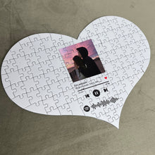 Carica l'immagine nel visualizzatore di Gallery, Puzzle a forma di cuore con codice spotify e foto personalizzabile