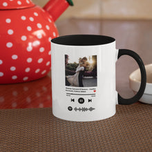 Carica l'immagine nel visualizzatore di Gallery, Tazza nera con codice spotify e foto personalizzabile