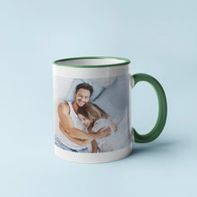 Carica l'immagine nel visualizzatore di Gallery, Tazza verde scuro con foto personalizzabile