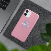 Carica l'immagine nel visualizzatore di Gallery, Cover colorata con lettera e nome personalizzabile