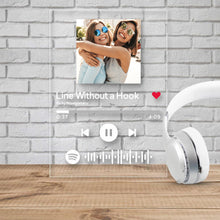 Carica l'immagine nel visualizzatore di Gallery, Targa con codice spotify e foto personalizzabile 10cm x 15cm