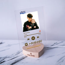 Carica l'immagine nel visualizzatore di Gallery, Targa "Papà" con base a cuore led e codice spotify con foto personalizzabile 15cm x 20cm