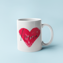 Carica l'immagine nel visualizzatore di Gallery, Tazza con cuore e nome personalizzabile
